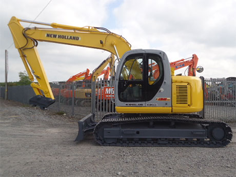 2007 New Holland Kobelco E135SR 